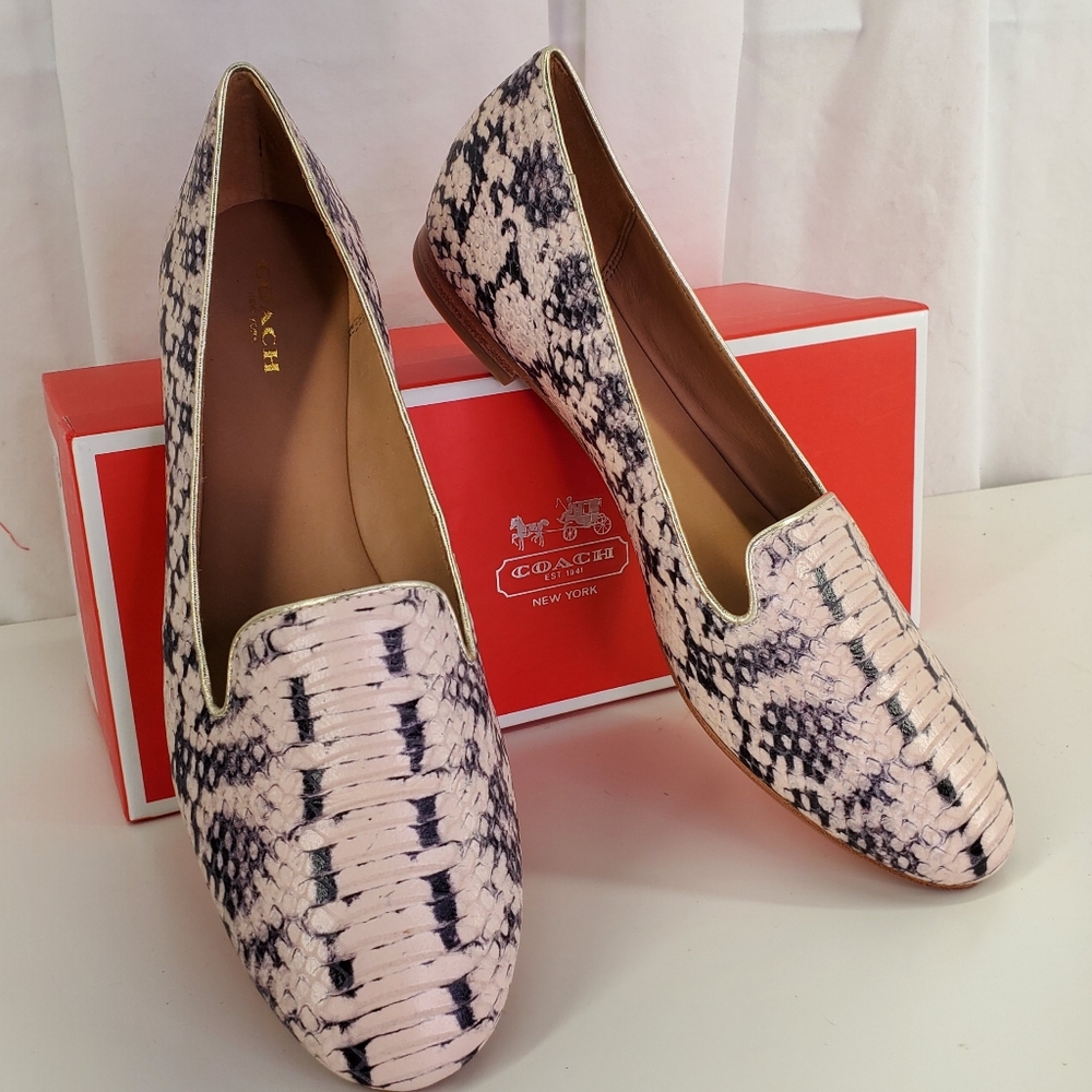 COACH WOMEN'S CATRIN GRAPHIC SNAKE PEACH ROSE  LEATHER LOAFER. SZ. 9M $235.00